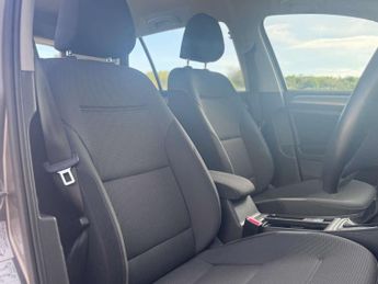 Volkswagen Golf 1.6 Golf SE BlueMotion Technology TDI Semi-Auto 5dr