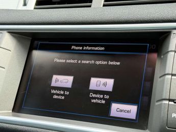 Land Rover RANGE ROVER EVOQUE 2.2 Range Rover Evoque Dynamic SD4 Auto 4WD 5dr