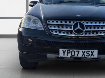 Mercedes-Benz M Class 3.0 ML280 CDI S SUV 5dr Diesel 7G-Tronic (254 g/km, 190 bhp)