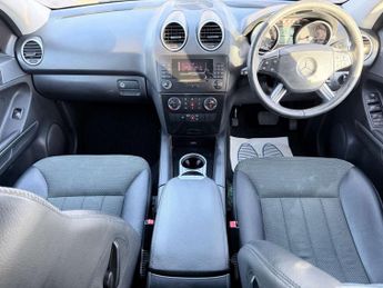 Mercedes-Benz M Class 3.0 ML280 CDI S SUV 5dr Diesel 7G-Tronic (254 g/km, 190 bhp)