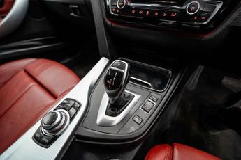 BMW 3 SERIES 3.0 330d M Sport Auto 4dr