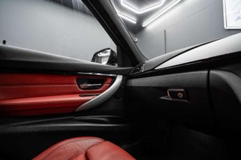 BMW 3 SERIES 3.0 330d M Sport Auto 4dr