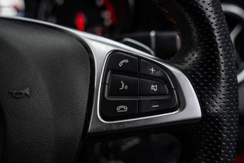 MERCEDES-BENZ GLA 2.1 GLA 220 AMG Line Premium D 4Matic Auto 4WD 5dr