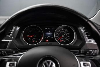 VOLKSWAGEN TIGUAN 2.0 Tiguan SE Nav TDI BlueMotion Technology 4Motion Semi-Auto 4W