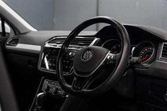 VOLKSWAGEN TIGUAN 2.0 Tiguan SE Nav TDI BlueMotion Technology 4Motion Semi-Auto 4W