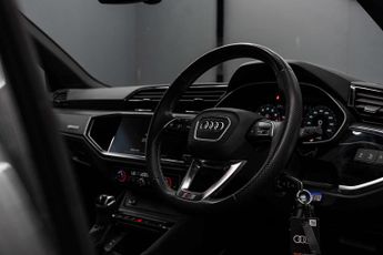 AUDI Q3 1.5 Q3 S Line 35 TFSI MHEV Semi-Auto 5dr