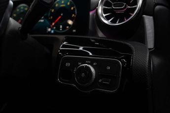MERCEDES-BENZ A-CLASS 1.3 A 200 AMG Line Premium Auto 5dr
