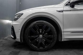 VOLKSWAGEN TIGUAN 1.5 Tiguan R-Line TSi Evo Semi-Auto 5dr