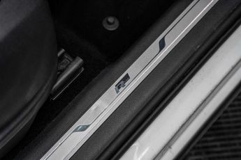 VOLKSWAGEN TIGUAN 1.5 Tiguan R-Line TSi Evo Semi-Auto 5dr