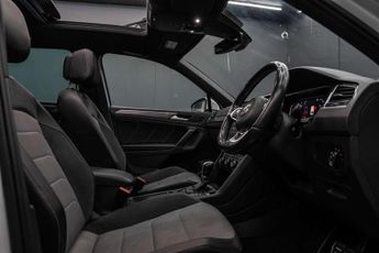 VOLKSWAGEN TIGUAN 1.5 Tiguan R-Line TSi Evo Semi-Auto 5dr