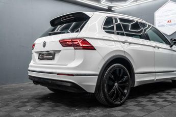 VOLKSWAGEN TIGUAN 1.5 Tiguan R-Line TSi Evo Semi-Auto 5dr