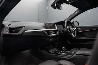 BMW 2 SERIES 2.0 220d M Sport Auto 4dr
