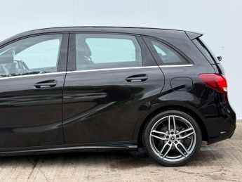 Mercedes-Benz B-CLASS 1.5 B 180 AMG Line D Auto 5dr