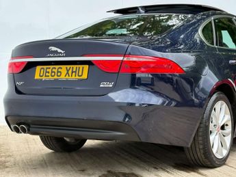 Jaguar XF 2.0 XF R-Sport D AWD Auto 4WD 4dr