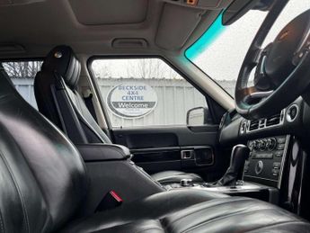 Land Rover RANGE ROVER 3.6 Range Rover Vogue TDV8 Auto 4WD 5dr