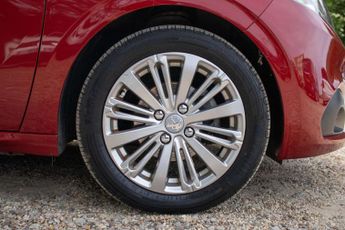 PEUGEOT 208 1.2 208 Allure S/S Auto 5dr