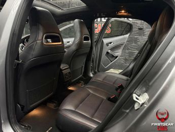 Mercedes-Benz GLA 2.1 GLA220d AMG Line (Premium Plus) SUV 5dr Diesel 7G-DCT 4MATIC
