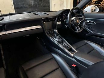 PORSCHE 911 3.0 911 Carrera 4 Semi-Auto 4WD 2dr