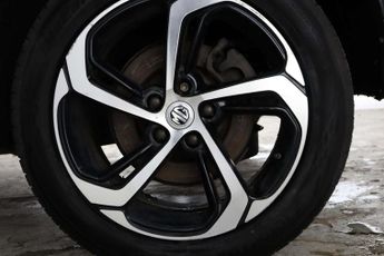 MG MG HS 1.5 T-GDI Trophy SUV 5dr Petrol DCT Euro 6 (s/s) (162 ps)