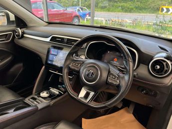 MG ZS MG ZS Trophy EV 5dr