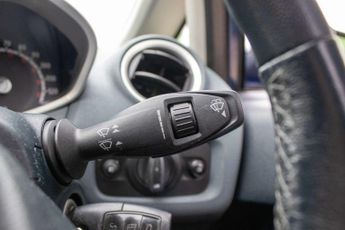 FORD FIESTA 1.4 FIESTA ZETEC AUTO 5dr