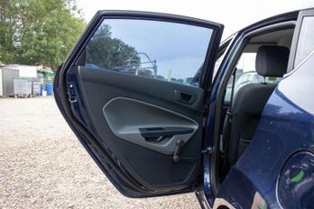 FORD FIESTA 1.4 FIESTA ZETEC AUTO 5dr
