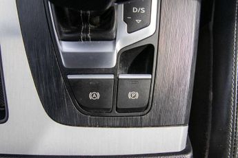 AUDI Q5 2.0 Q5 S Line 40 TDI Quattro Semi-Auto 4WD 5dr
