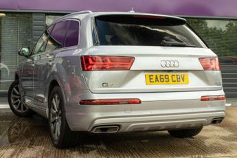 AUDI Q7 3.0 Q7 Sport 45 TDI Quattro Auto 4WD 5dr