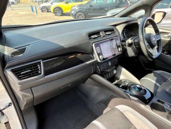 NISSAN LEAF Leaf Tekna Electric 110kw, 39kwh (Automatic)
