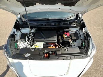 NISSAN LEAF Leaf Tekna Electric 110kw, 39kwh (Automatic)