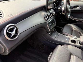 MERCEDES-BENZ GLA 2.1 GLA 220 D 4Matic AMG Line Premium+ Auto 4WD 5dr