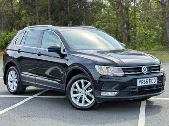 Volkswagen Tiguan 2.0 TDI BlueMotion Tech SE Navigation SUV 5dr Diesel Manual 4Mot
