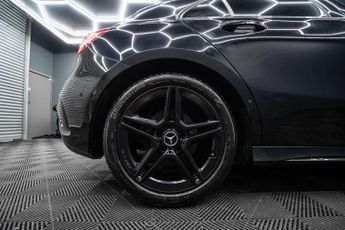 MERCEDES-BENZ A-CLASS 1.3 A 200 AMG Line Premium Auto 5dr