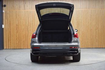 Audi Q3 2.0 Q3 Vorsprung 40 TDI Quattro Semi-Auto 4WD 5dr