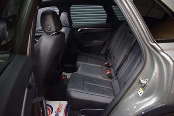 Audi Q3 2.0 Q3 Vorsprung 40 TDI Quattro Semi-Auto 4WD 5dr