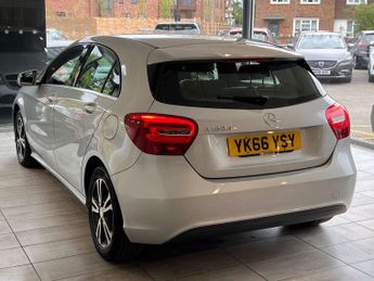 Mercedes-Benz A Class 1.5 A180d SE Hatchback 5dr Diesel 7G-DCT Euro 6 (s/s) (109 ps)