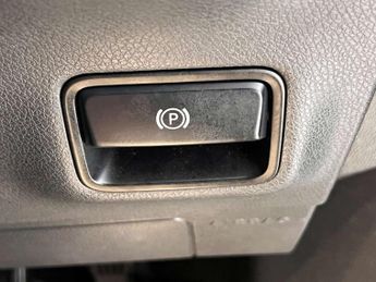 Mercedes-Benz A Class 1.5 A180d SE Hatchback 5dr Diesel 7G-DCT Euro 6 (s/s) (109 ps)