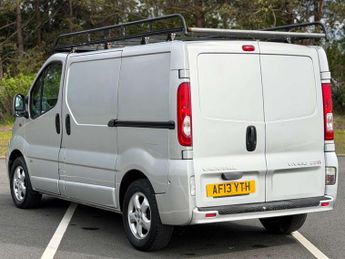 Vauxhall Vivaro 2.0 CDTi Sportive Panel Van 4dr Diesel Manual FWD L1 (202 g/km, 