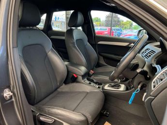 AUDI Q3 1.4 Q3 S Line Edition TFSI Semi-Auto 5dr