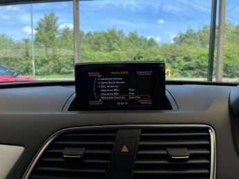 AUDI Q3 1.4 Q3 S Line Edition TFSI Semi-Auto 5dr