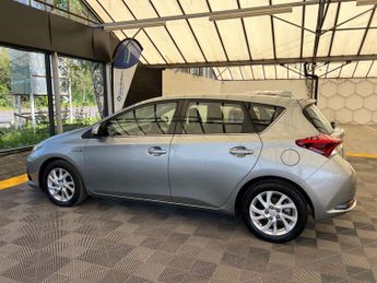 TOYOTA AURIS 1.8 Auris Icon HEV VVT-i CVT 5dr