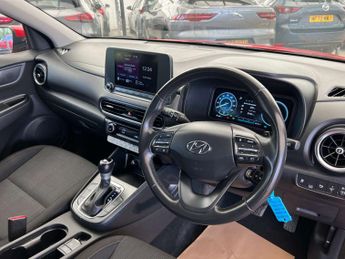 HYUNDAI KONA 1.6 Kona SE Connect GDi HEV Semi-Auto 5dr