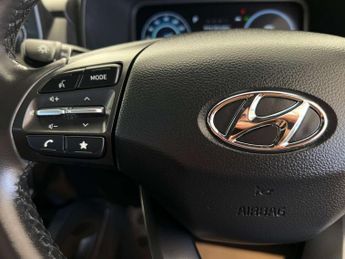 HYUNDAI KONA 1.6 Kona SE Connect GDi HEV Semi-Auto 5dr