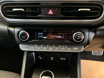 HYUNDAI KONA 1.6 Kona SE Connect GDi HEV Semi-Auto 5dr