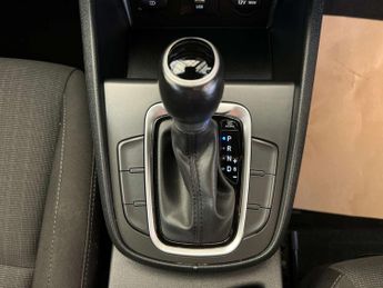 HYUNDAI KONA 1.6 Kona SE Connect GDi HEV Semi-Auto 5dr