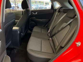 HYUNDAI KONA 1.6 Kona SE Connect GDi HEV Semi-Auto 5dr