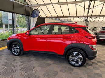 HYUNDAI KONA 1.6 Kona SE Connect GDi HEV Semi-Auto 5dr