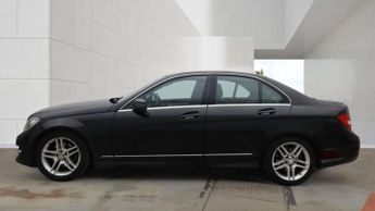 MERCEDES-BENZ C-CLASS 2.1 C220 AMG Sport CDi BlueEfficiency Auto 4dr