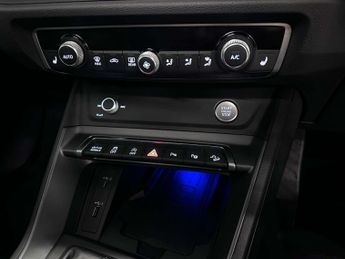 Audi Q3 2.0 Q3 Vorsprung 40 TFSI Quattro Semi-Auto 4WD 5dr