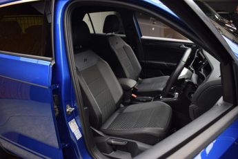 Volkswagen T-ROC 2.0 T-Roc R-Line TDI Semi-Auto 5dr
